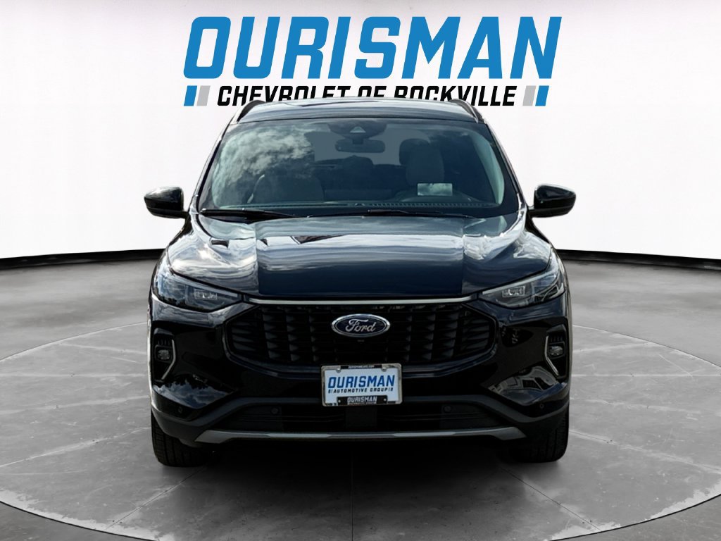 Used 2023 Ford Escape Platinum w/ Premium Technology Package AWD/4WD image 8