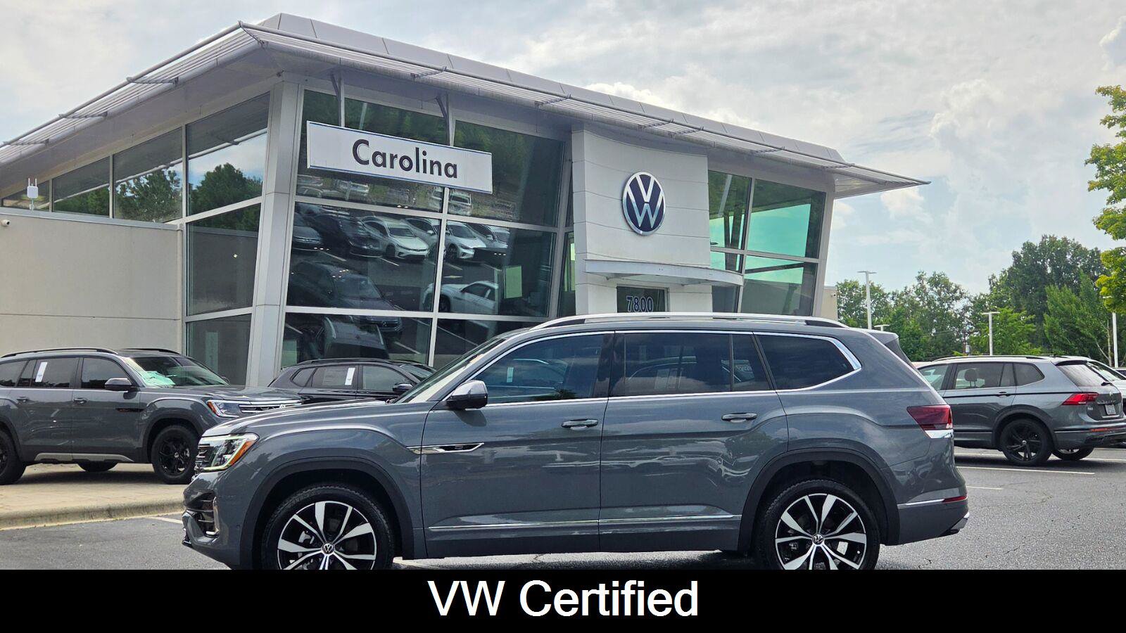 Certified 2025 Volkswagen Atlas SEL Premium R-Line AWD/4WD image 2