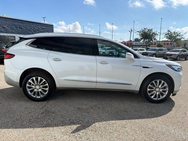 Used 2018 Buick Enclave Essence AWD/4WD image 6