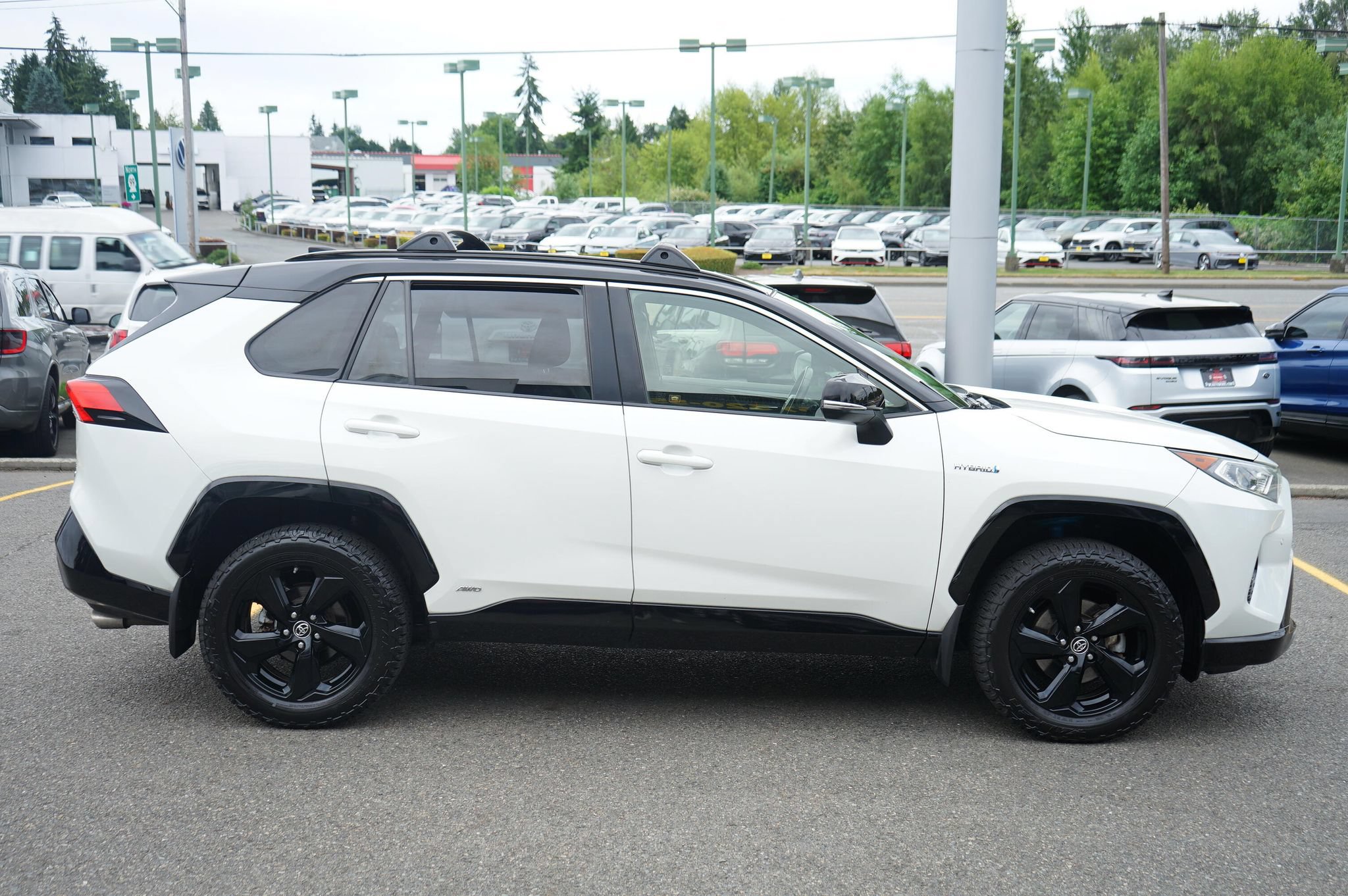 Used 2019 Toyota RAV4 XSE AWD/4WD image 6