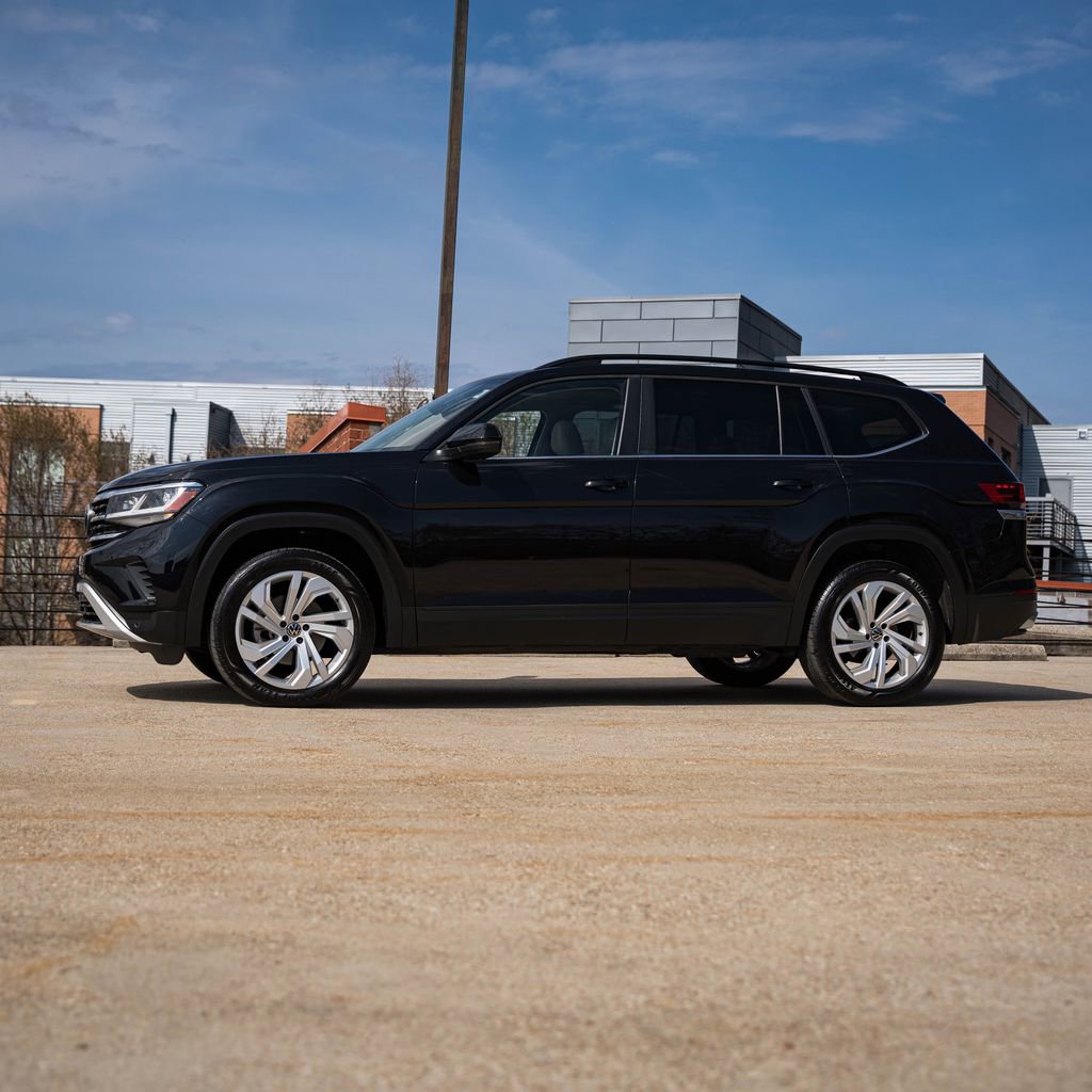 Used 2022 Volkswagen Atlas SE image 3