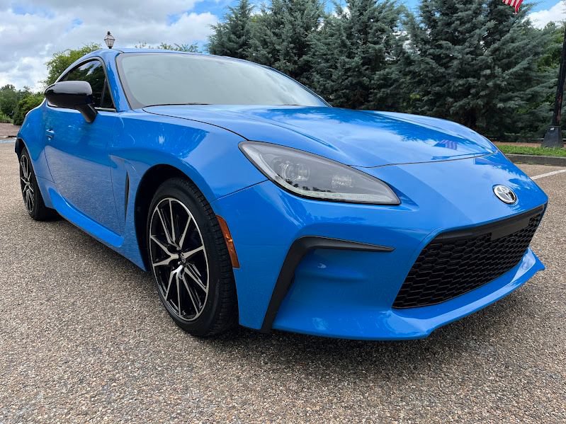 Used 2023 Toyota GR86 w/ ALL Weather Mat Package (TMS) RWD image 32