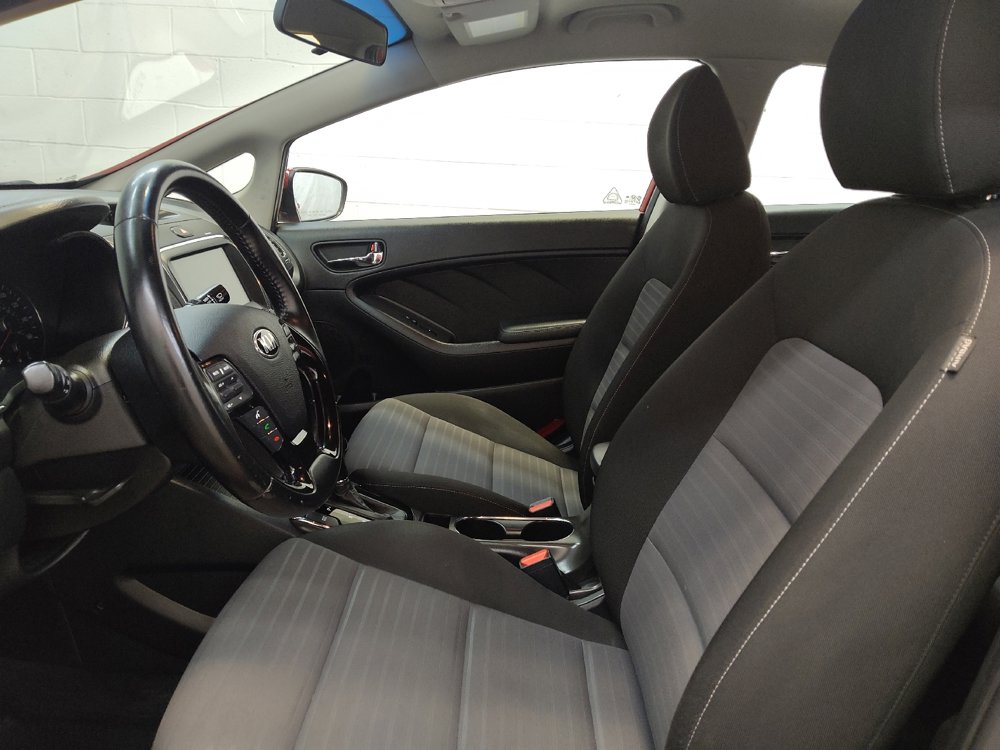 Used 2017 Kia Forte S image 17