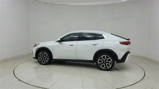 Used 2025 BMW X2 xDrive28i image 64