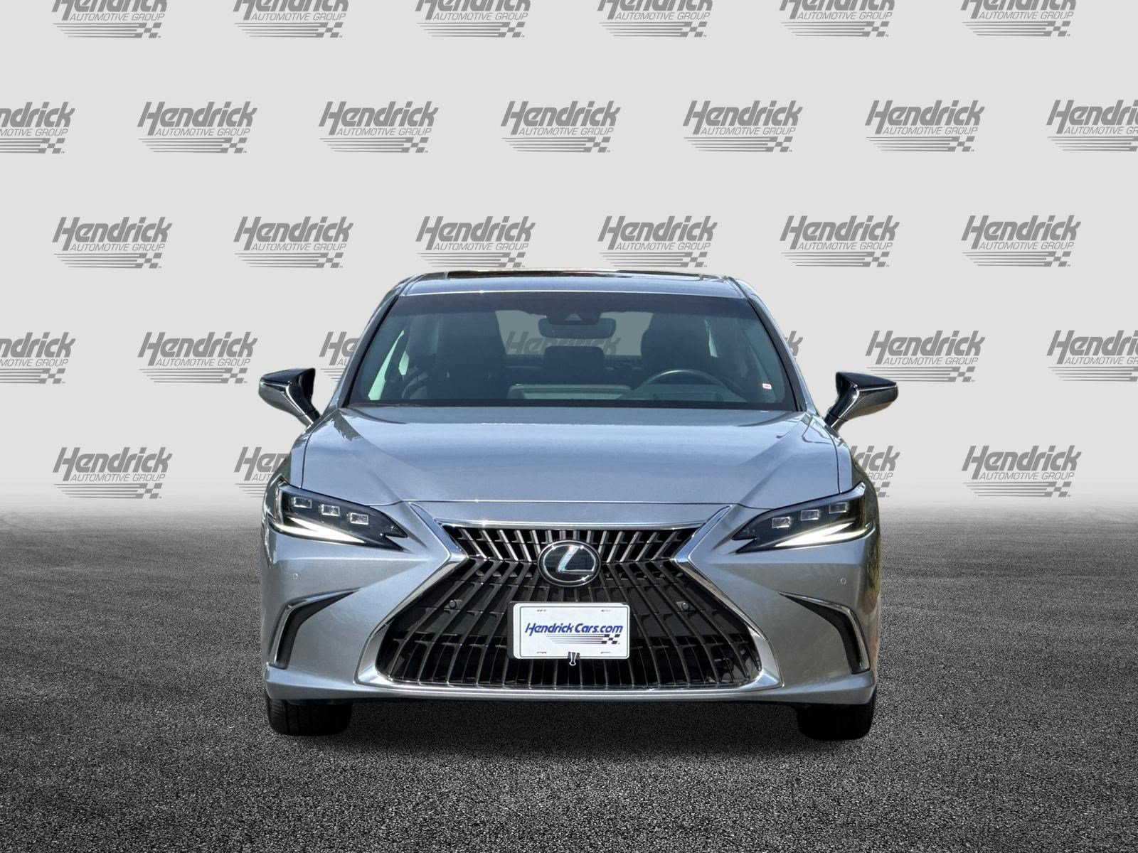 Used 2025 Lexus ES 300h w/ Premium Package FWD image 10