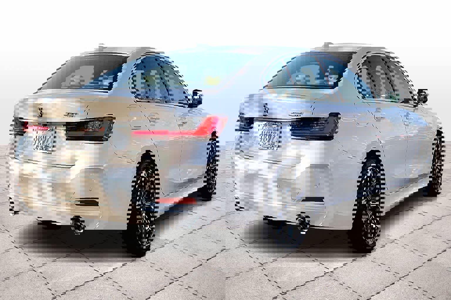 Certified 2025 BMW 330i Sedan w/ Premium Package image 14