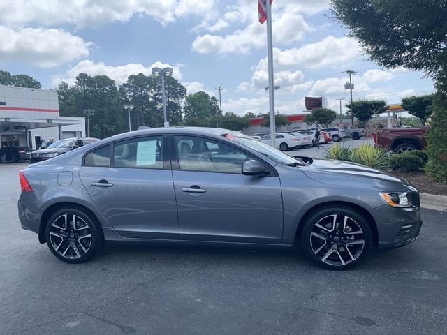 Used 2018 Volvo S60 T5 Dynamic w/ Vision Package FWD image 9