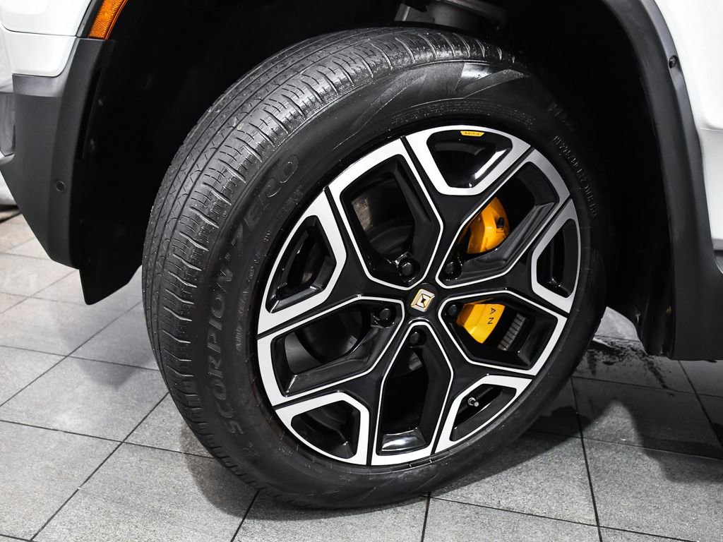 Used 2022 Rivian R1S Launch Edition image 7