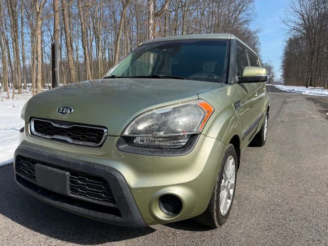 Used 2012 Kia Soul + image 1