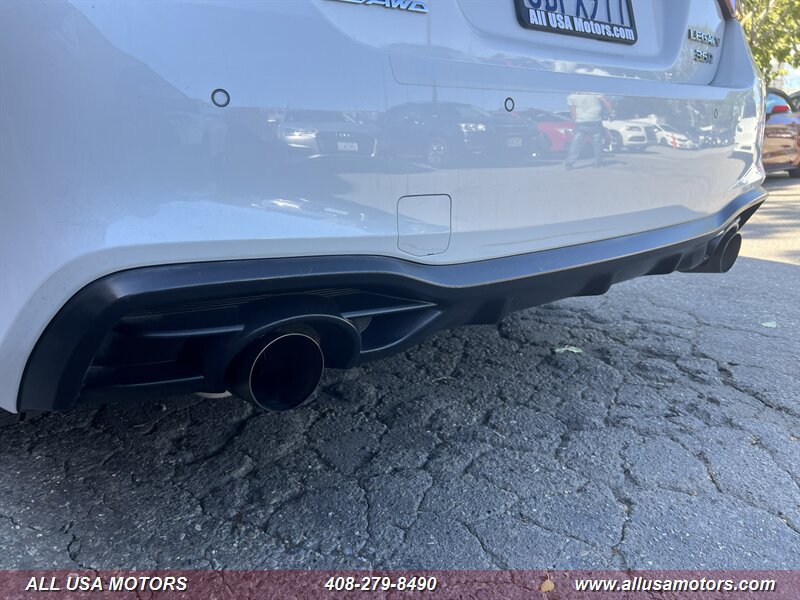 Used 2018 Subaru Legacy 3.6R Limited AWD/4WD image 12