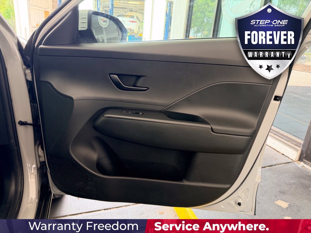 Used 2024 Hyundai Kona SEL AWD/4WD image 35