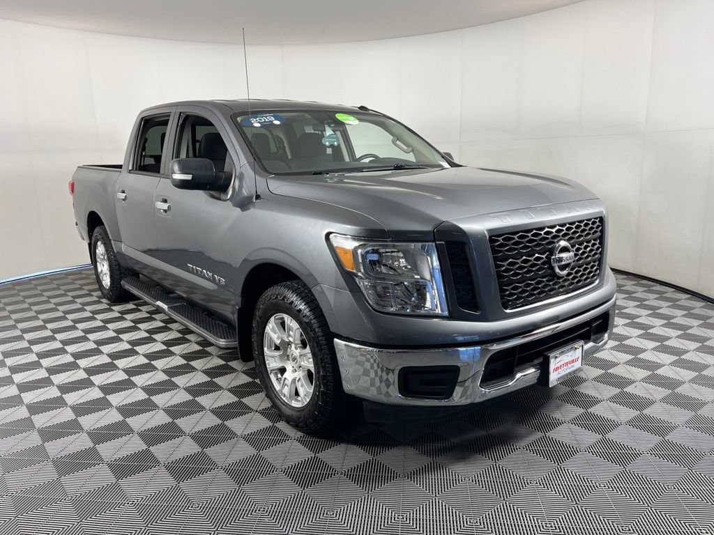 Used 2019 Nissan Titan SV RWD image 17