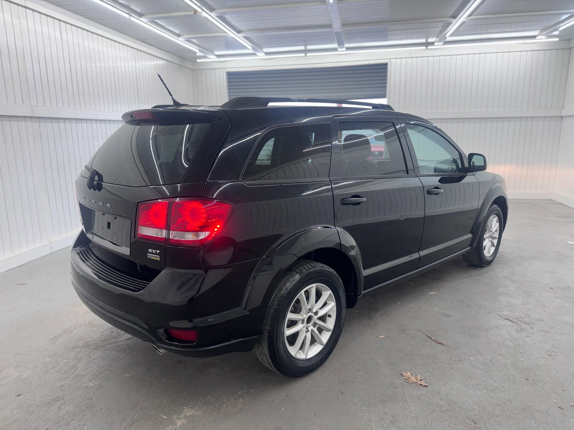 Used 2016 Dodge Journey SXT w/ Comfort/Convenience Group image 5