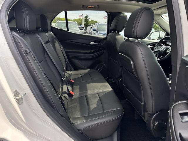 Used 2022 Buick Encore GX Essence w/ Experience Buick Package AWD/4WD image 27