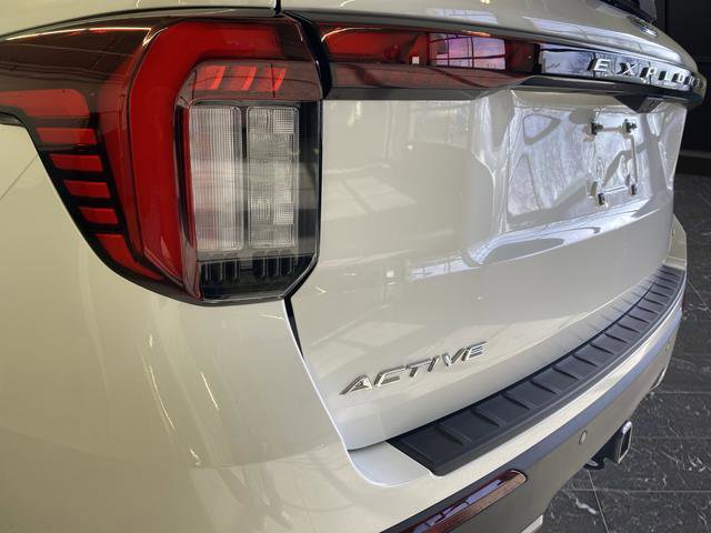 New 2026 Ford Explorer Active w/ Active Comfort Package image 32