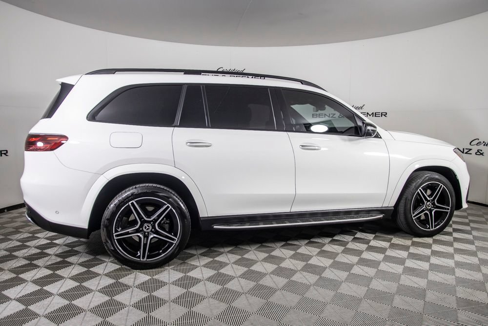 Used 2024 Mercedes-Benz GLS 450 4MATIC image 4
