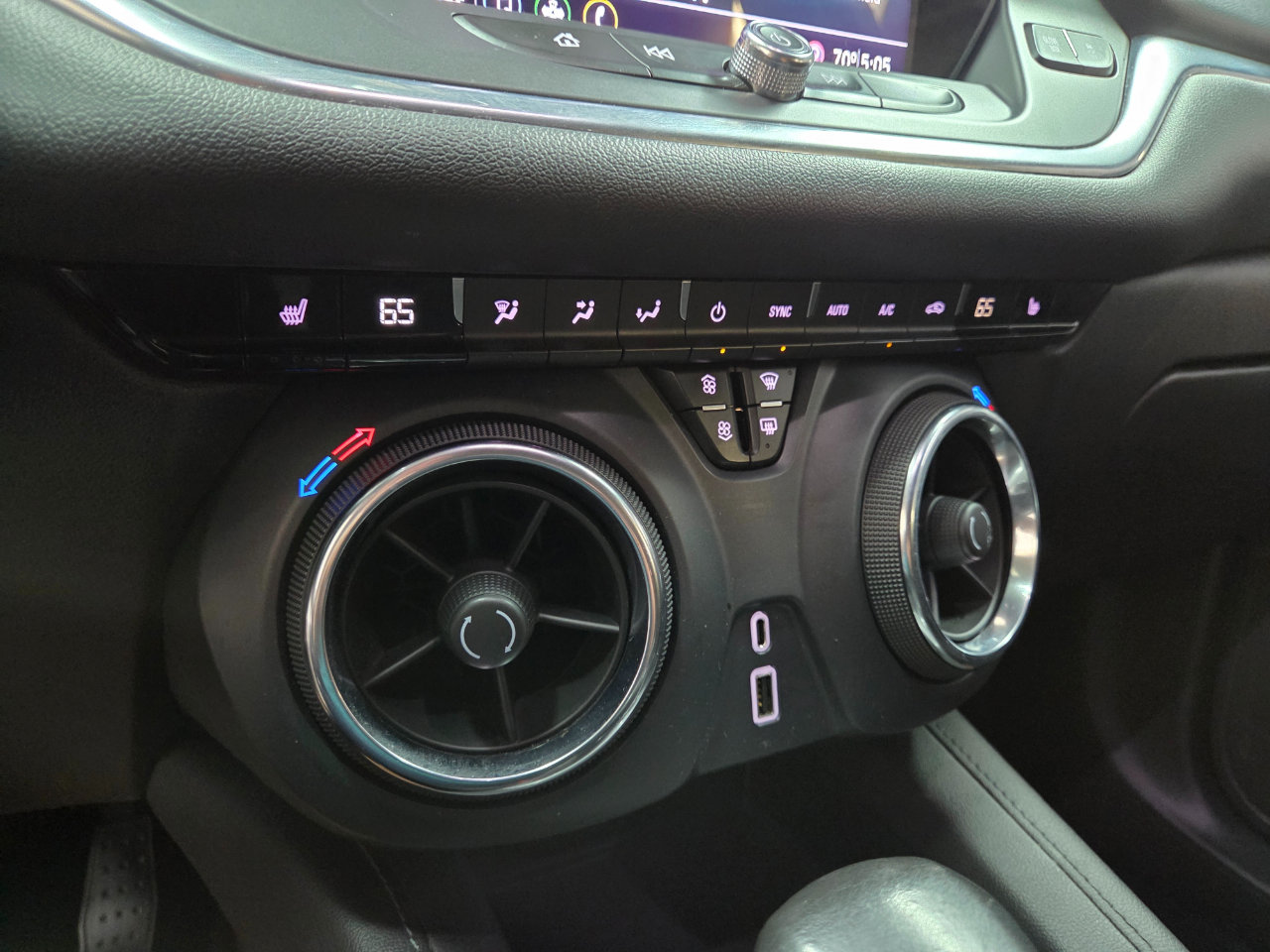 Used 2019 Chevrolet Blazer LT image 23