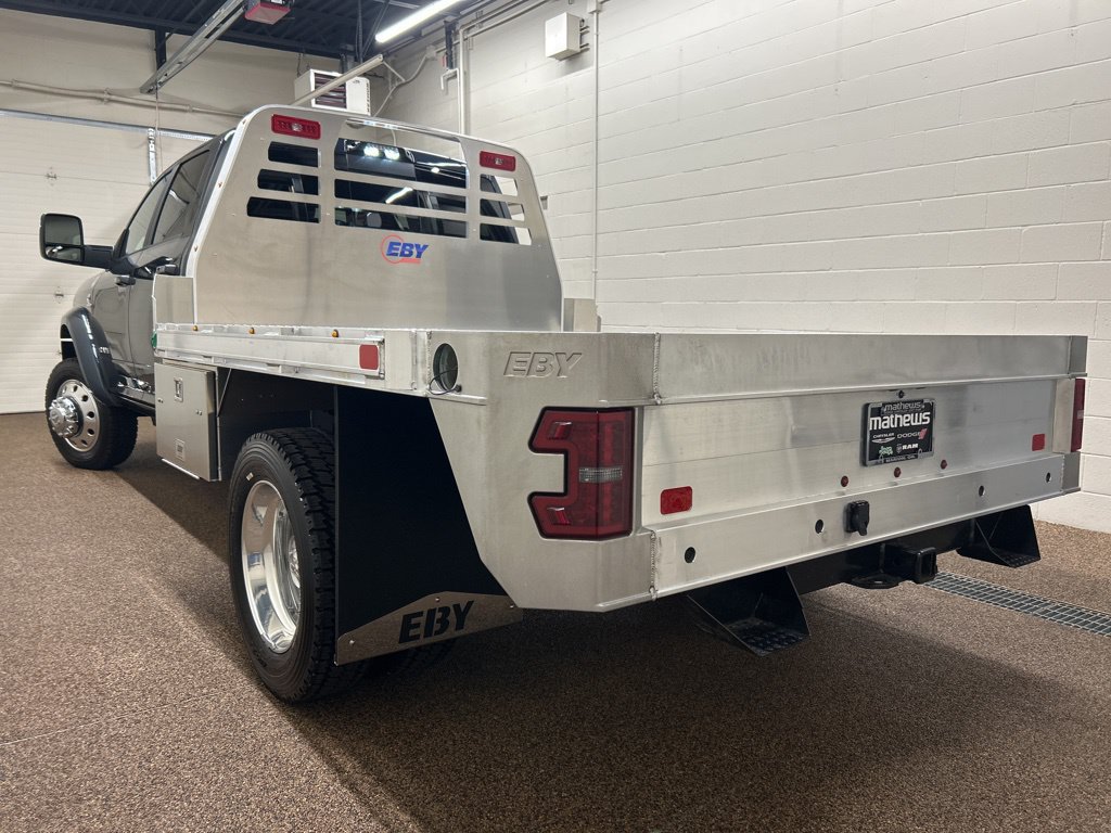 New 2026 RAM 4500 4x4 Crew Cab DRW w/ Laramie Trim Package image 4