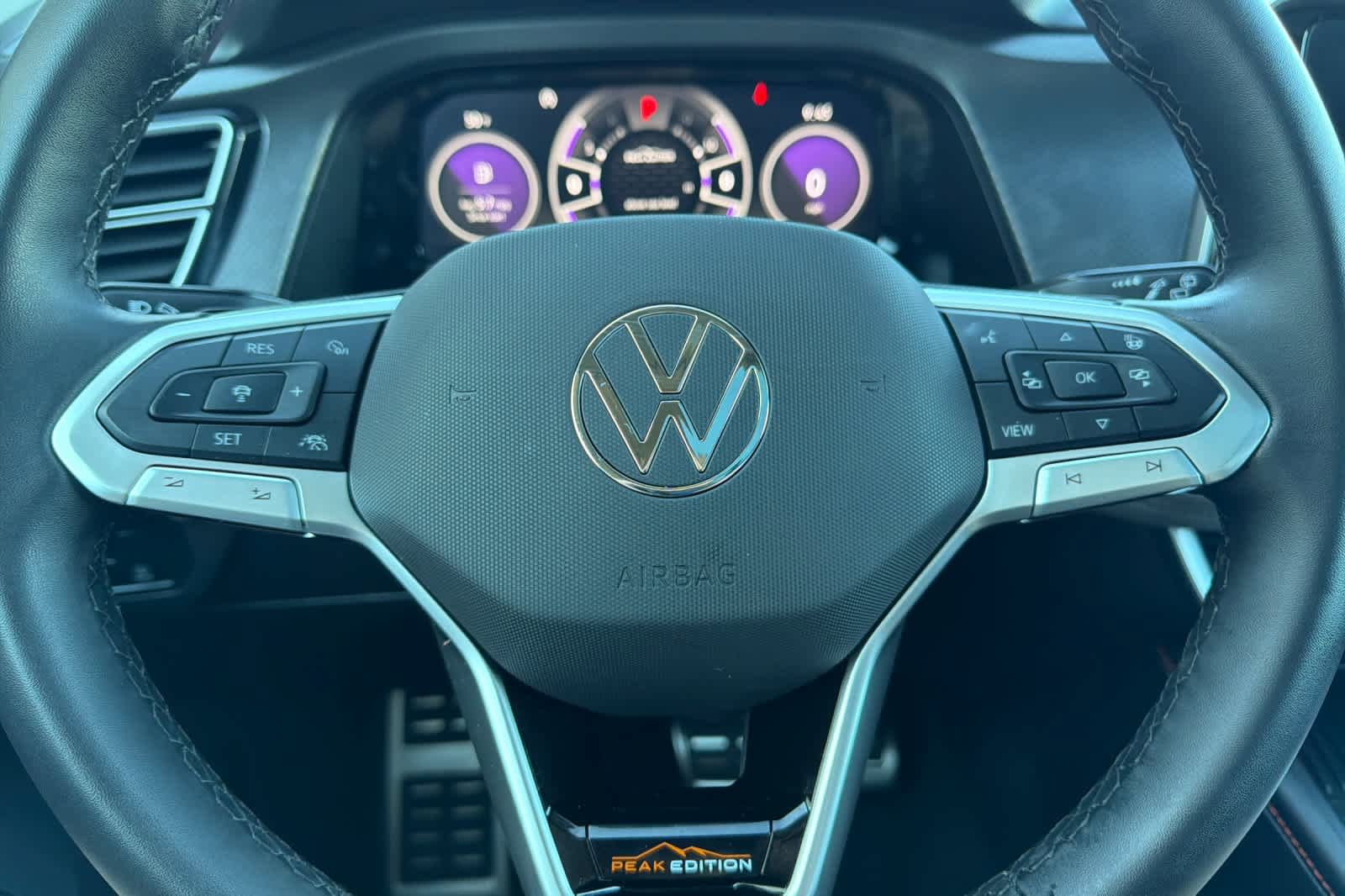 Used 2025 Volkswagen Atlas Peak Edition SE image 24