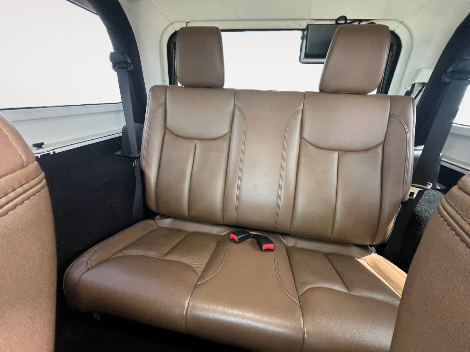 Used 2013 Jeep Wrangler Sahara w/ Dual Top Group AWD/4WD image 10