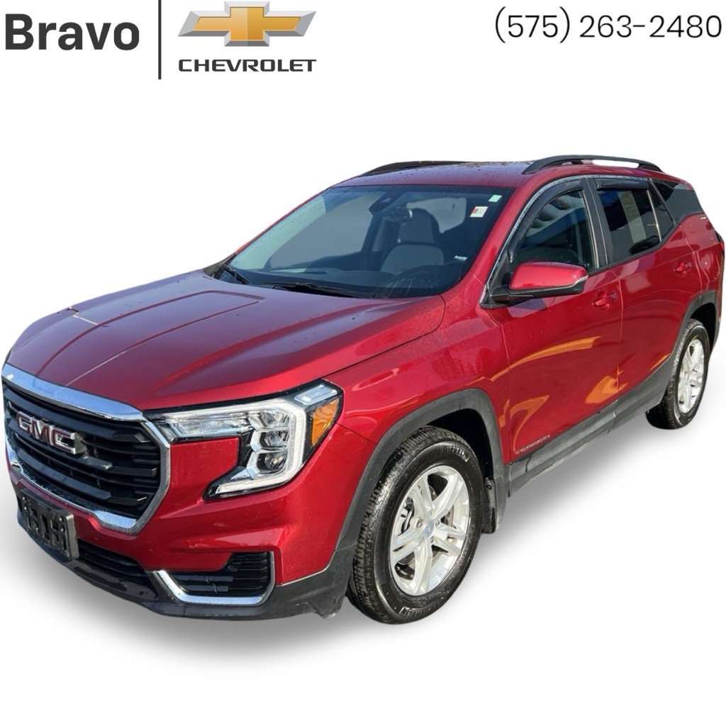 Used 2023 GMC Terrain SLE w/ Driver Convenience Package image 1