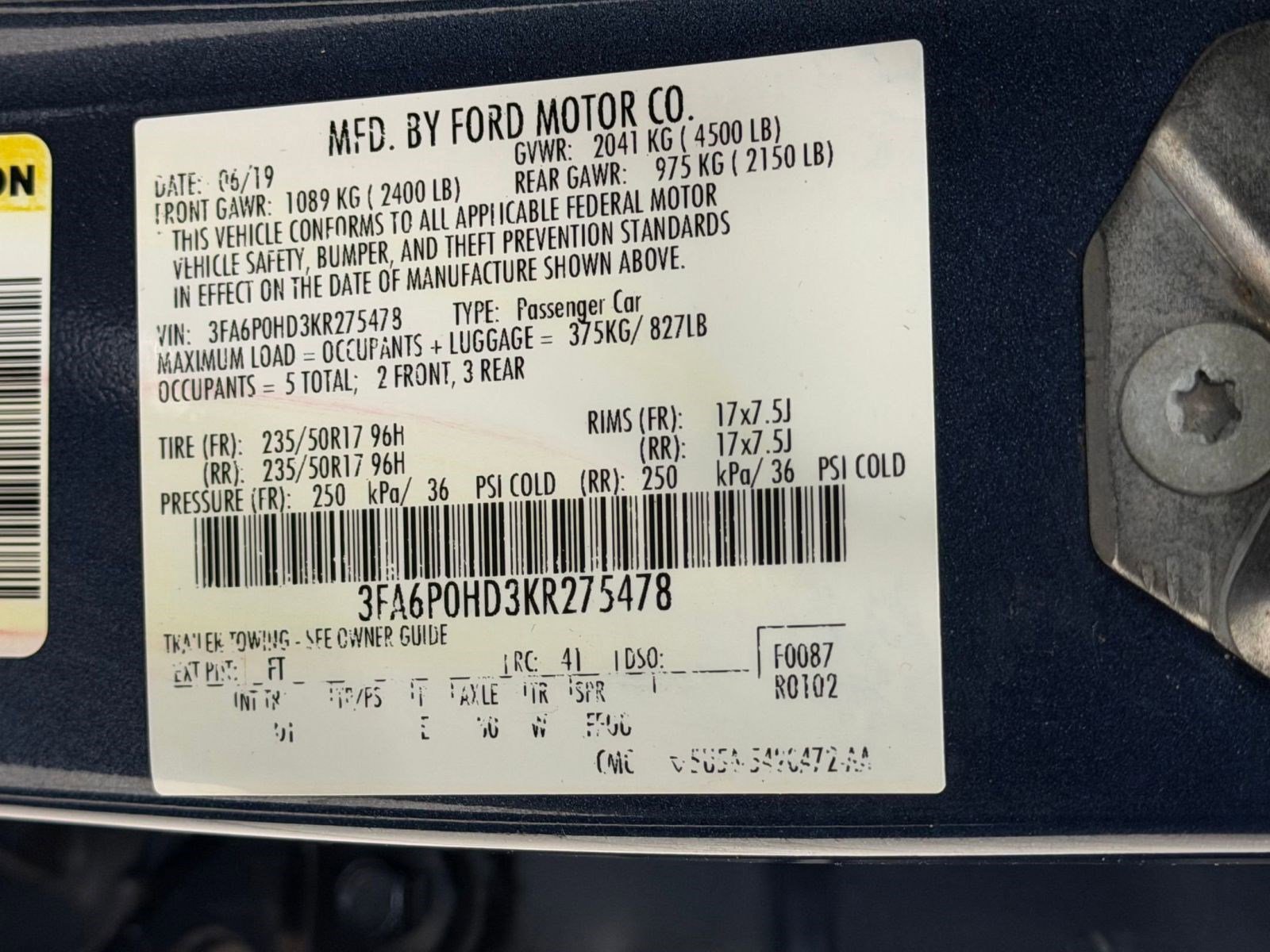 Used 2019 Ford Fusion SE FWD image 19