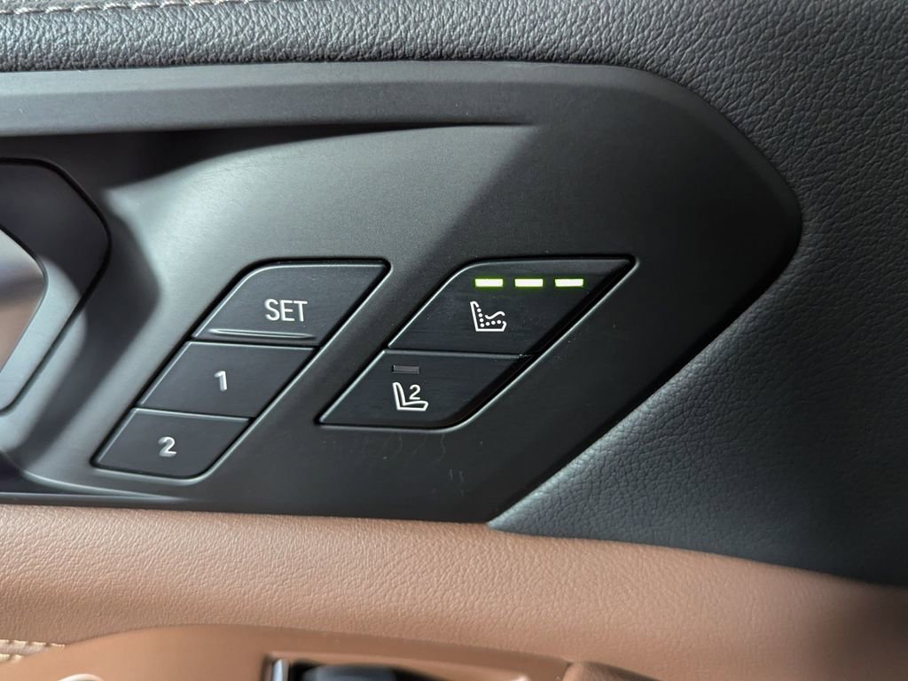 Certified 2023 BMW X5 xDrive40i w/ M Sport Package image 15