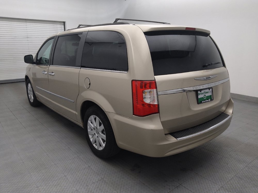 Used 2015 Chrysler Town & Country Touring w/ Driver Convenience Group FWD image 5
