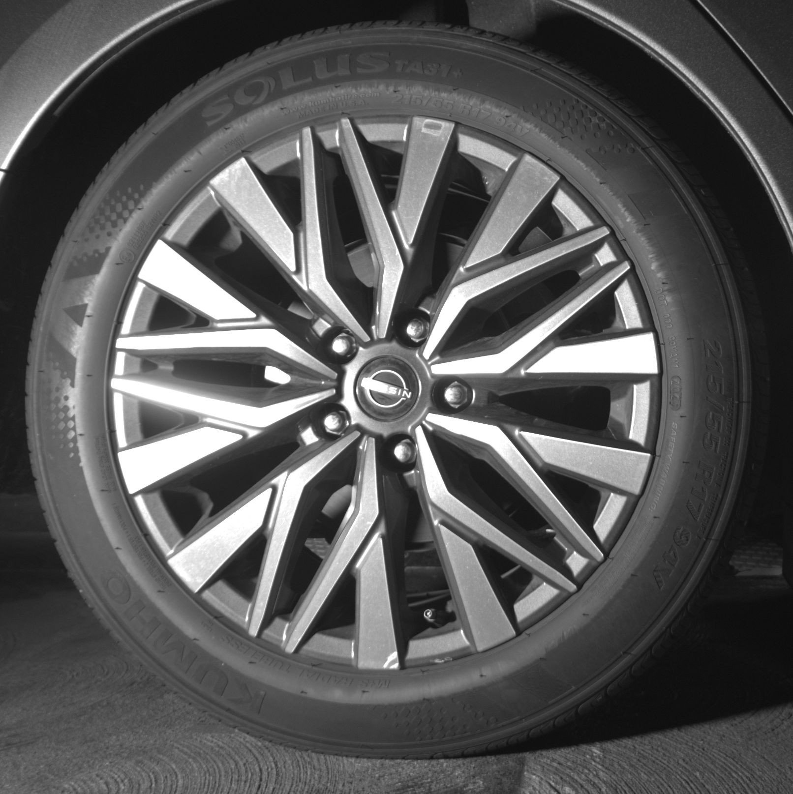 Used 2025 Nissan Altima 2.5 SV FWD image 15