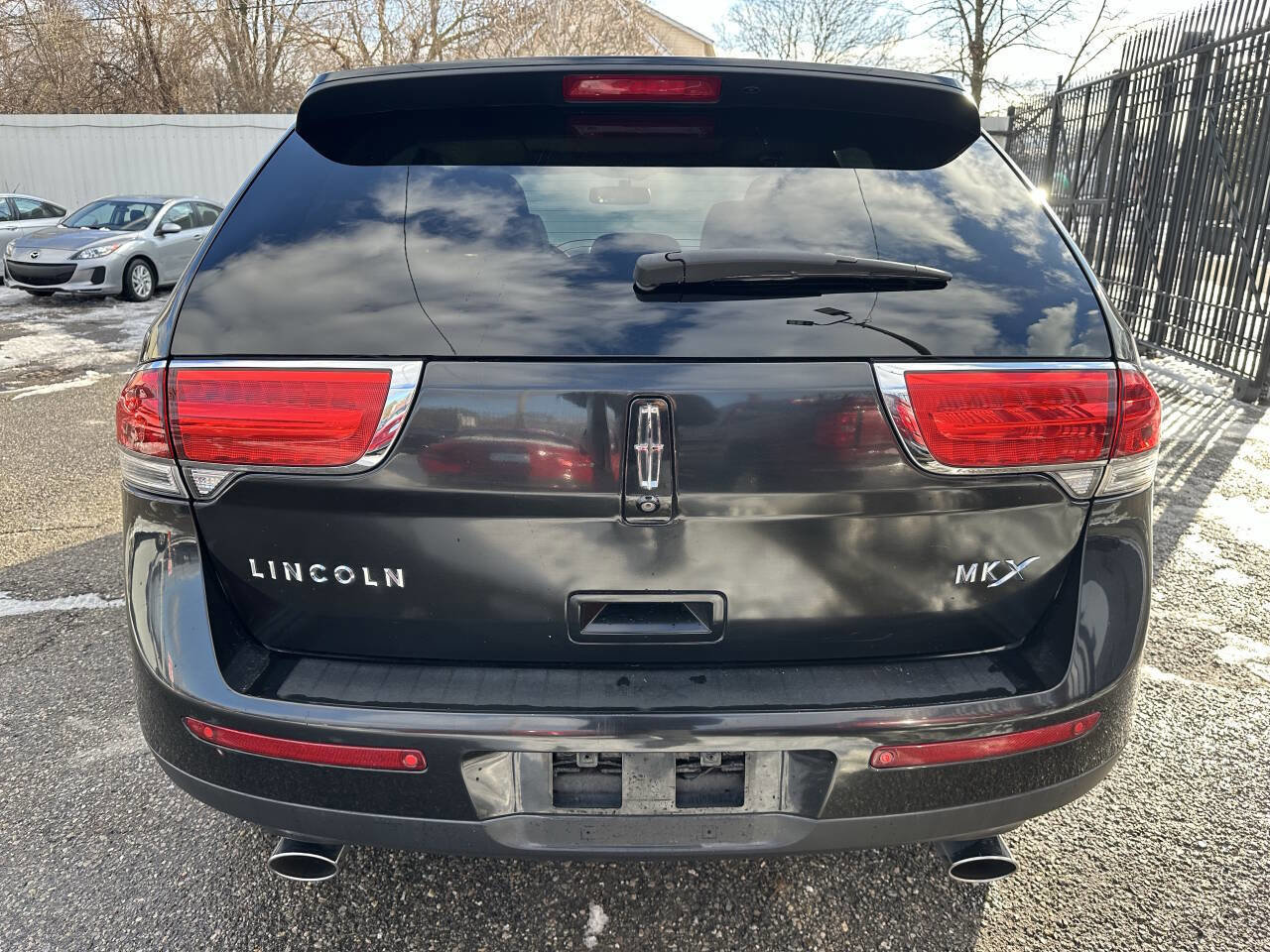 Used 2015 Lincoln MKX FWD w/ Equipment Group 102A image 6
