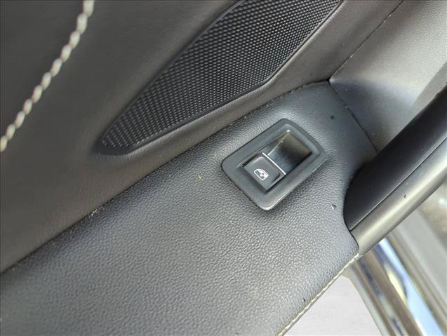 Used 2023 Volkswagen Tiguan SE R-Line FWD image 26