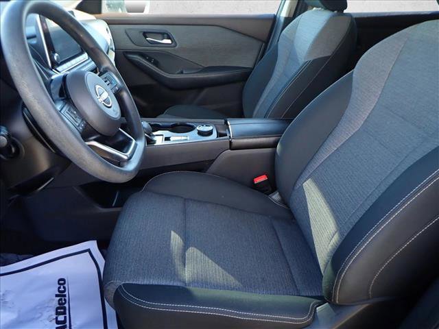 Used 2022 Nissan Rogue SV image 11