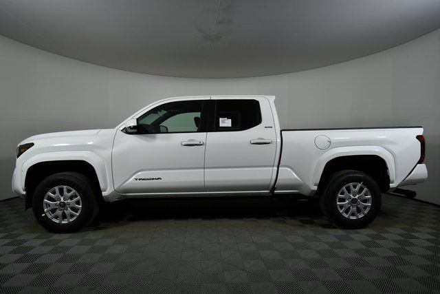 New 2026 Toyota Tacoma SR5 AWD/4WD image 16