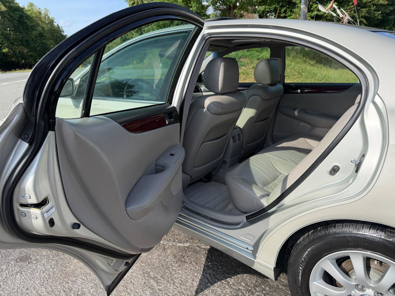 Used 2002 Lexus ES 330 FWD image 20