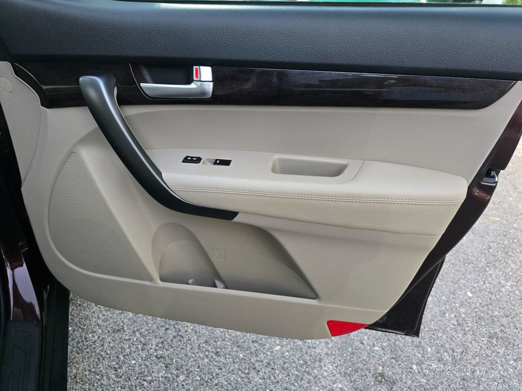 Used 2014 Kia Sorento LX FWD image 20