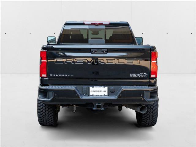 Used 2024 Chevrolet Silverado 2500 High Country image 7