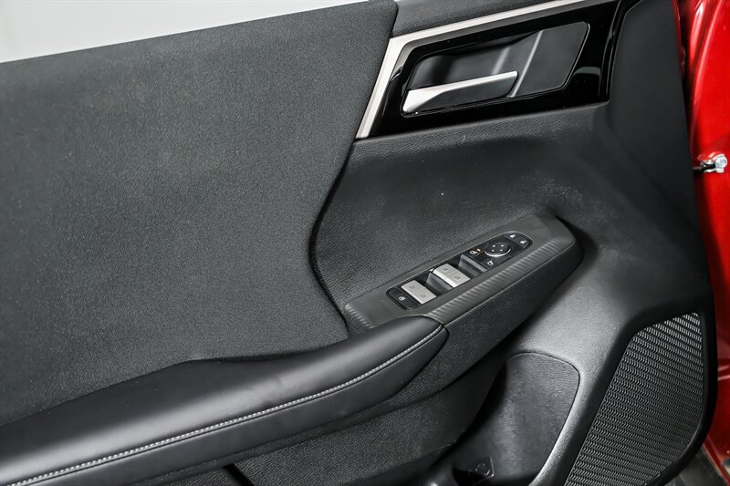 Used 2024 Mitsubishi Outlander ES AWD/4WD image 12