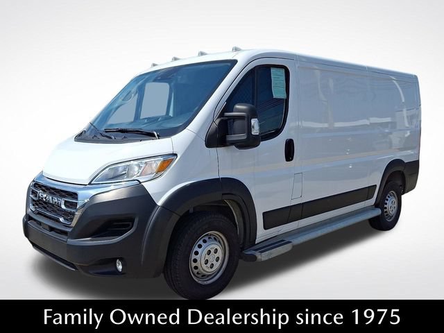 Used 2025 RAM ProMaster 2500 w/ U-Haul Equipment Group FWD image 3