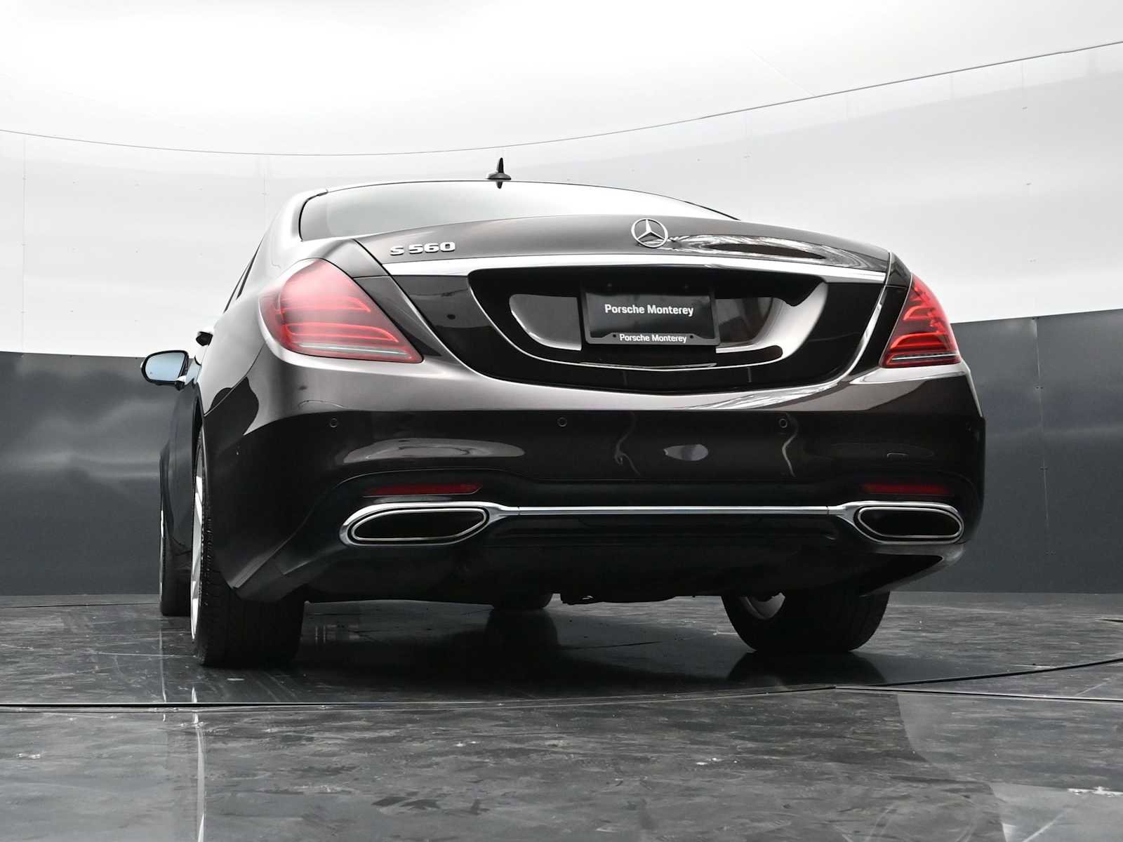 Used 2018 Mercedes-Benz S 560 Sedan image 44