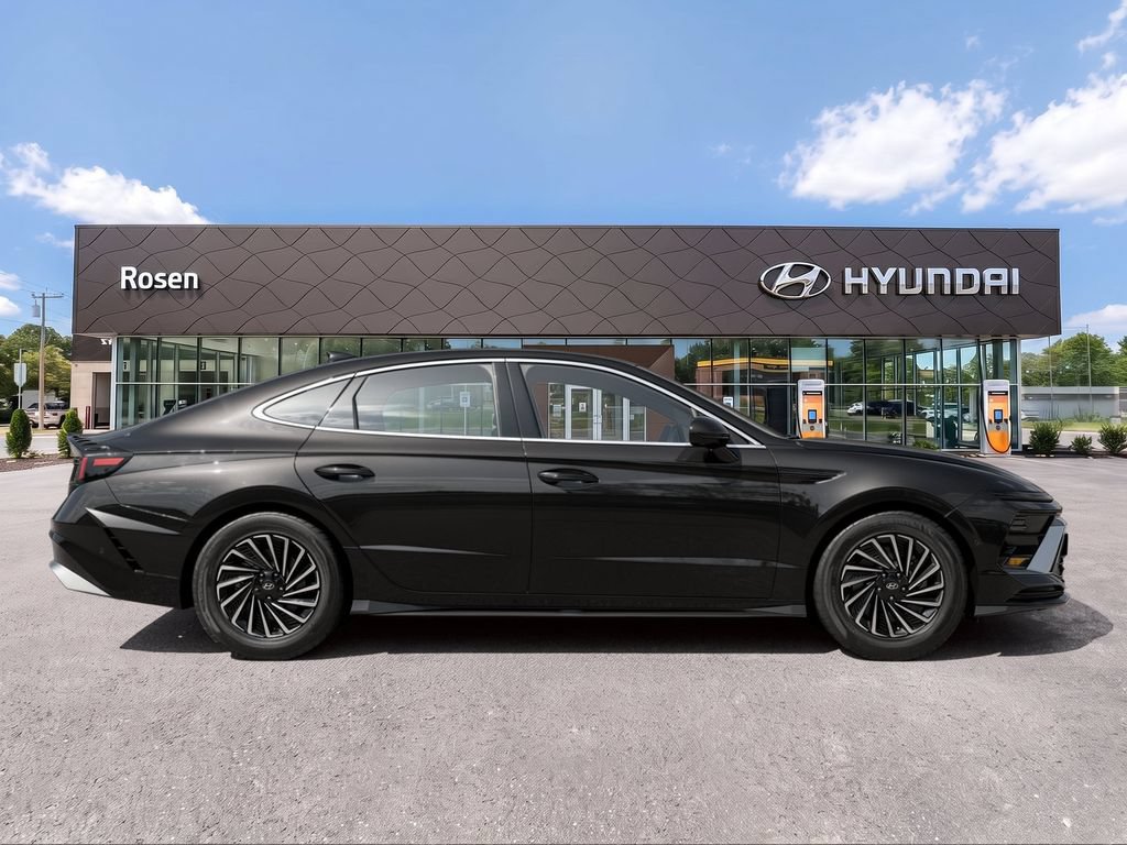 New 2026 Hyundai Sonata Limited FWD image 6