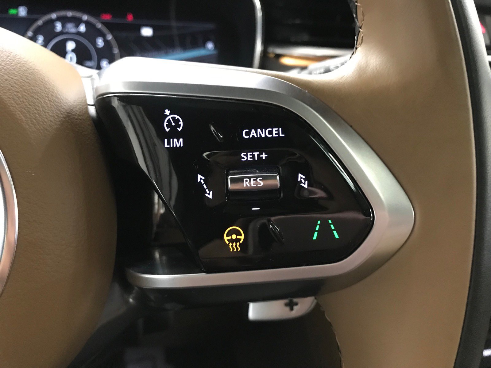 Used 2023 Jaguar F-PACE S AWD/4WD image 21