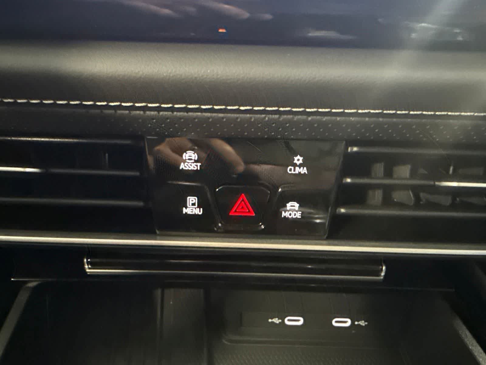 Used 2026 Volkswagen Atlas SE AWD/4WD image 29