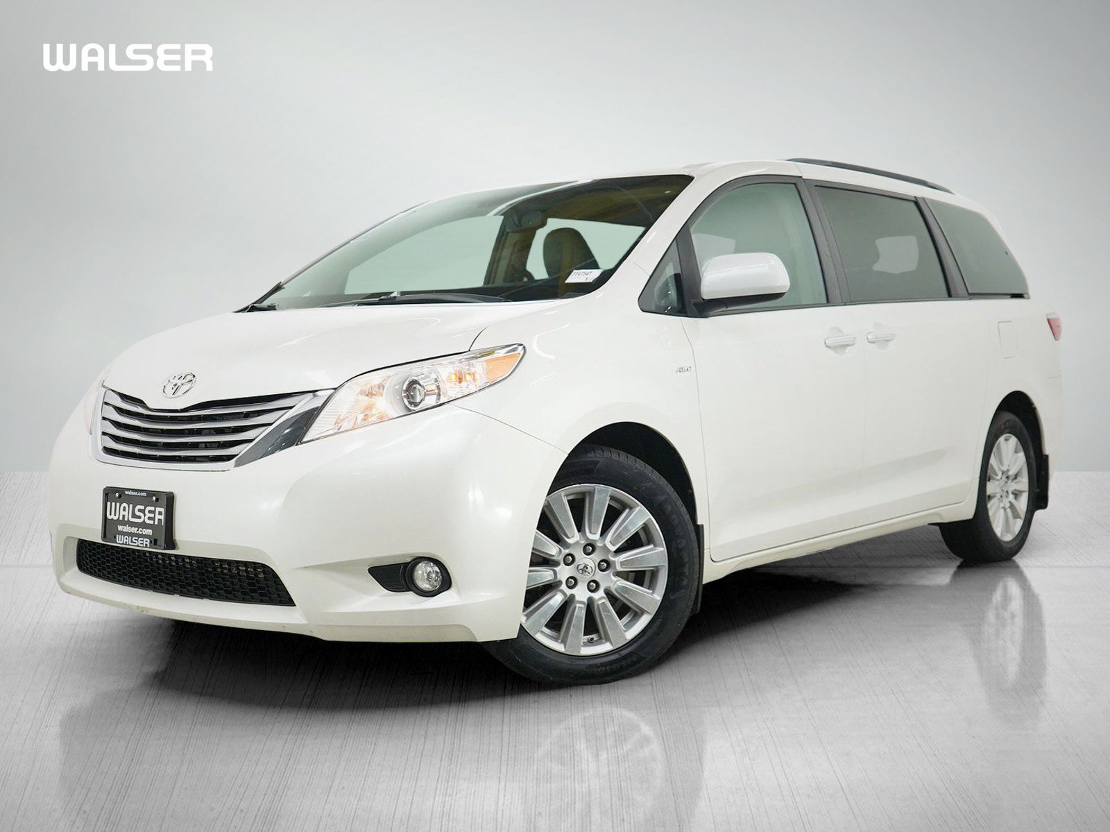 Used 2017 Toyota Sienna XLE Premium AWD/4WD image 1
