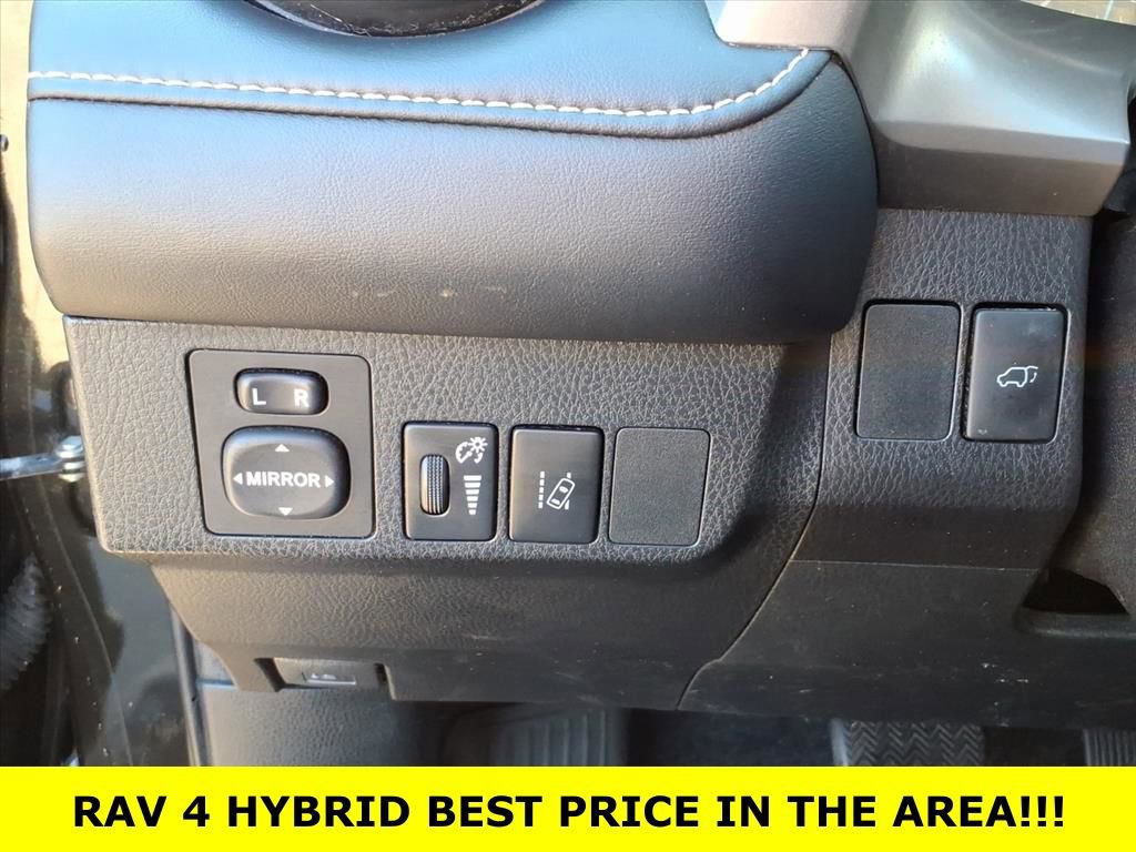 Used 2018 Toyota RAV4 XLE w/ Convenience Package image 17