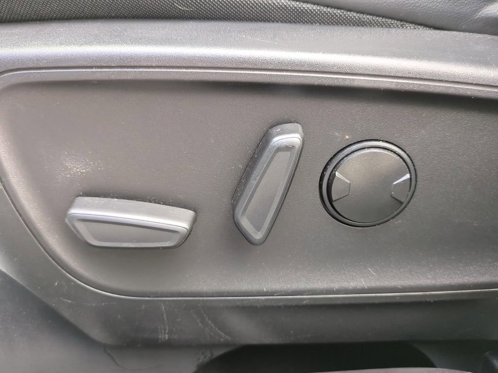 Used 2023 Ford Escape ST-Line w/ Tech Pack #1 image 17
