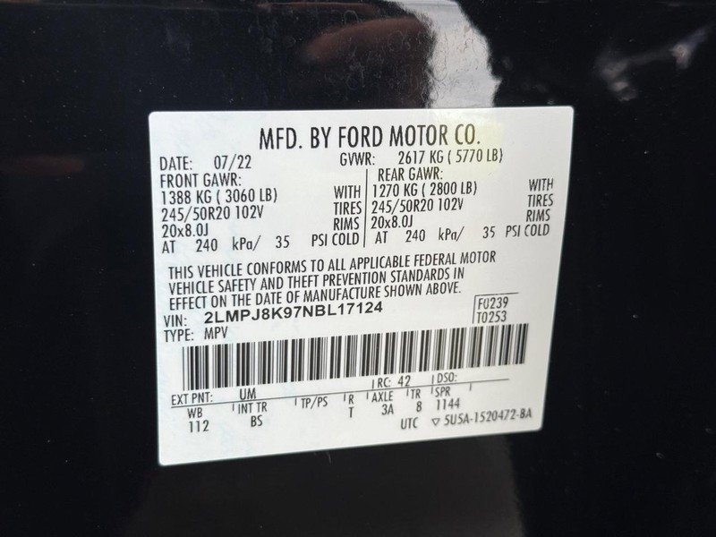 Certified 2022 Lincoln Nautilus Reserve AWD/4WD image 31