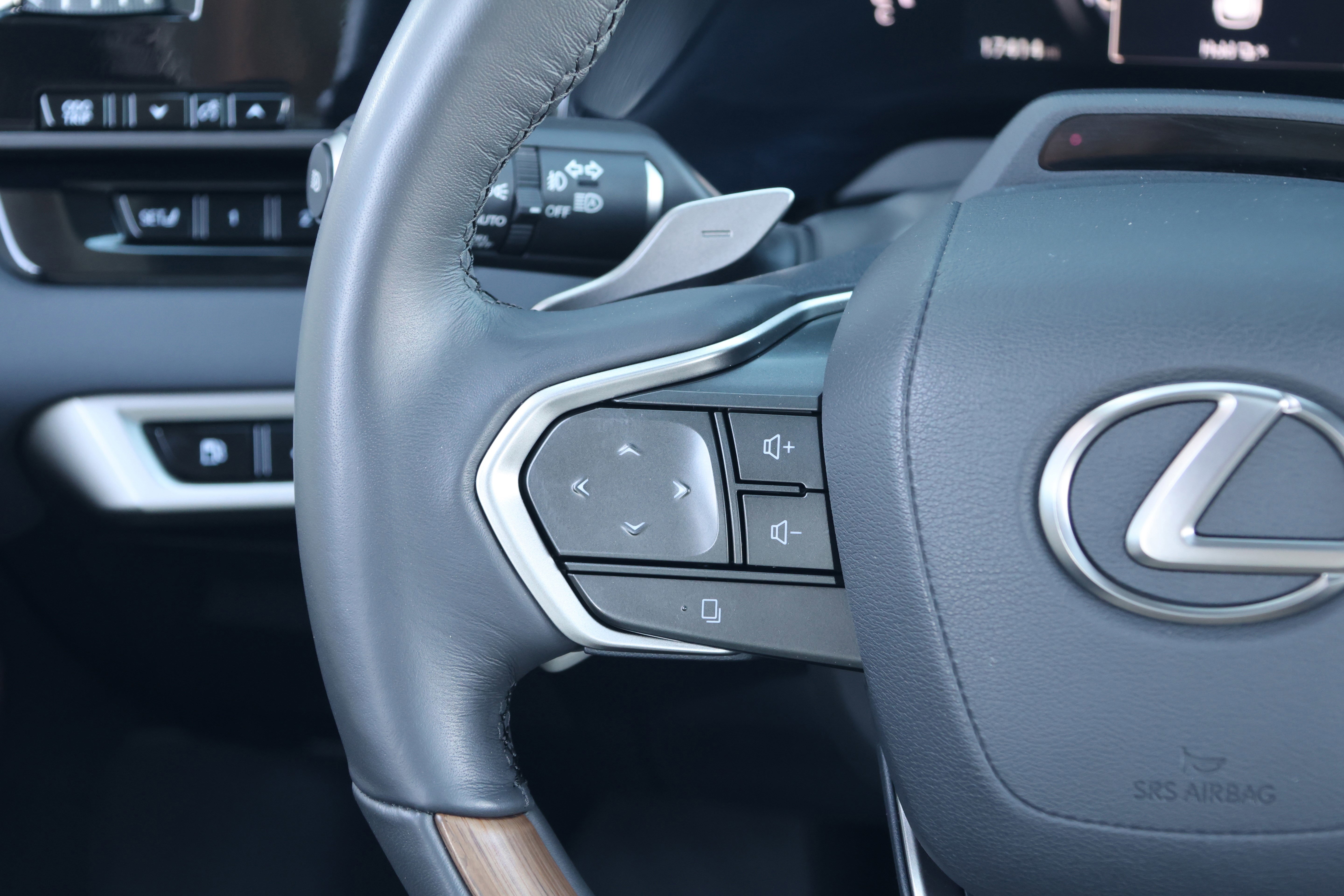 Certified 2023 Lexus RX 350 Premium Plus w/ Accessory Package (Z1) image 18