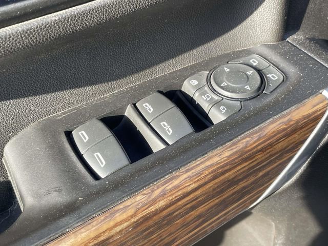 Used 2022 Chevrolet Silverado 2500 High Country w/ Safety Package II image 18