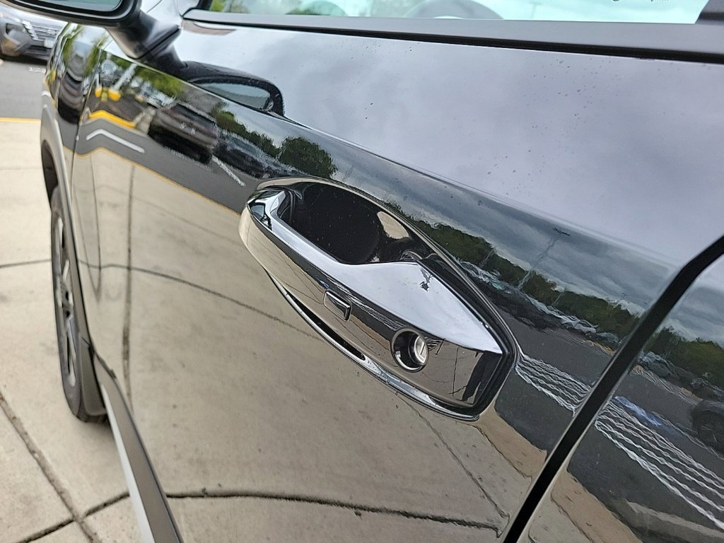 New 2027 Nissan Kicks SV AWD/4WD image 10