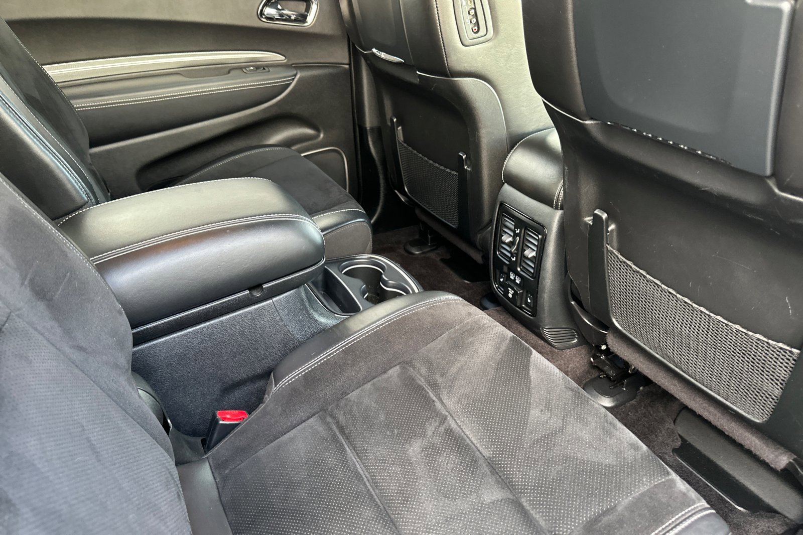 Used 2018 Dodge Durango SRT w/ SRT Interior Appearance Group image 19